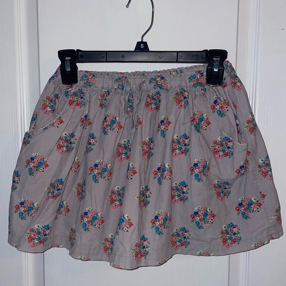 Mini Boden Other - Mini Boden Girls size 7-8Y Floral Fine Corduroy Skirt Gray‎ Pockets Lined